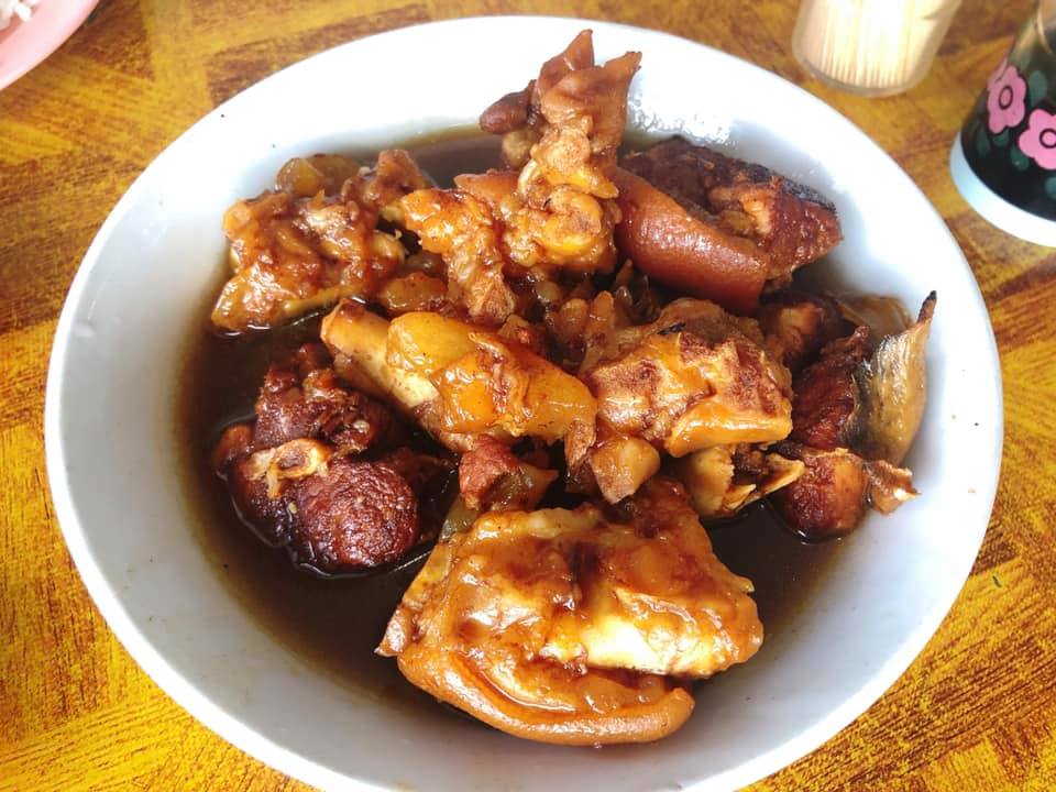  Sekinchan - Kedai Makan Heong Kee (香记肉骨茶）- Black Vinegar Pork Trotters